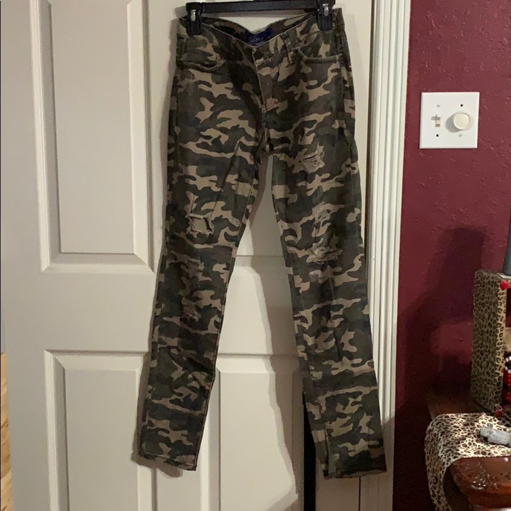 Army Distressed Jeans